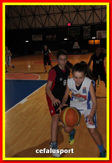 150228 Basket_U13F 065_tn.jpg